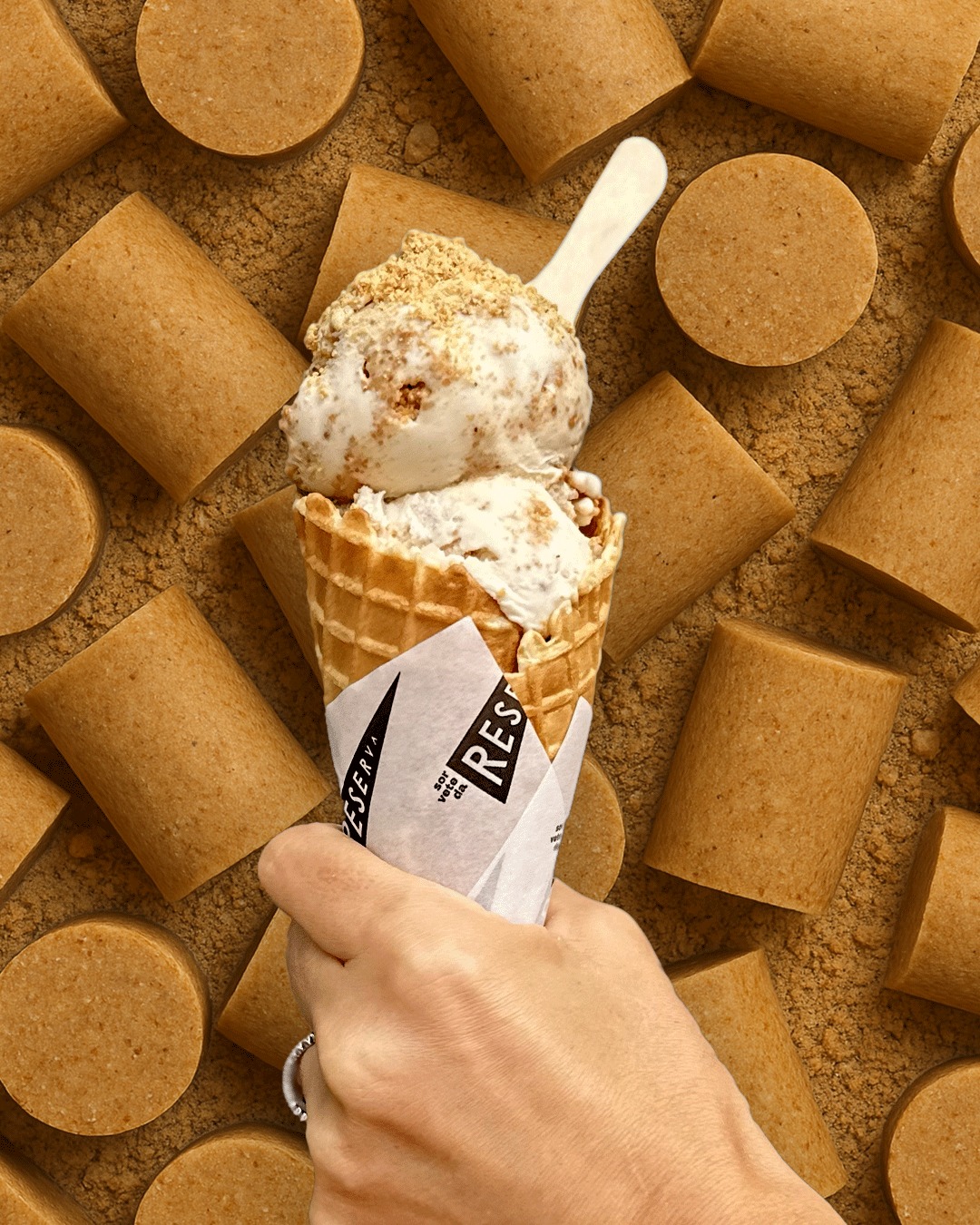 Sorvete Pa&ccedil;oquita na casquinha artesanal